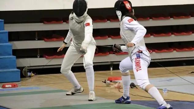 Muğlalı Sporcuların da Katıldığı Flöre Türkiye Şampiyonası Eskişehir'de Başlıyor