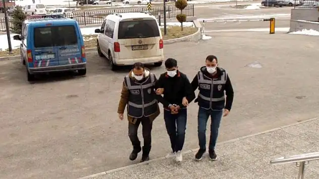 Bu Dilencinin Ek İşi Var: Gündüz Dilenci, Gece Hırsız!