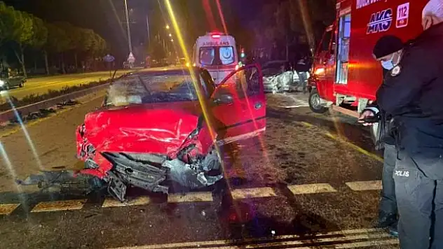 Menteşe'de Trafik Kazası: 3 Yaralı