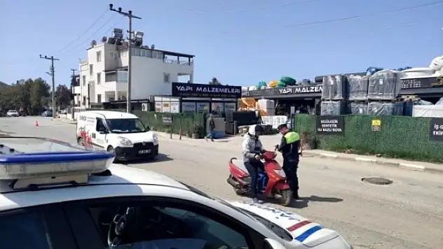 Bodrum'da Jandarmadan Motosikletlilere Sıkı Denetim