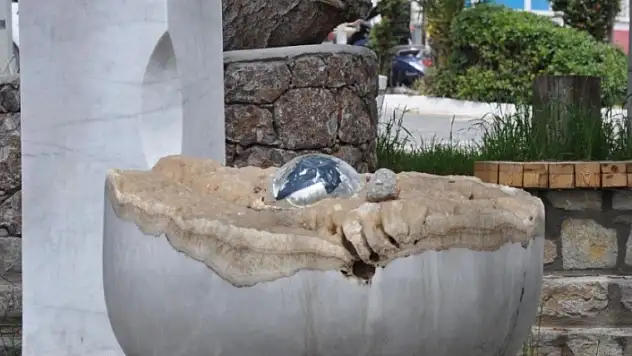 Datça'da Heykelin Aynasını Kıran Çocuktan Şikayetçi Olunmadı