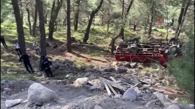 Fethiye'de Trafik Kazası: 1 Kişi Yaşamını Yitirdi, 3 Kişi Yaralandı