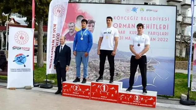Kano Yarışlarında Köyceğizli Sporcu Üç Altın Madalya Kazandı