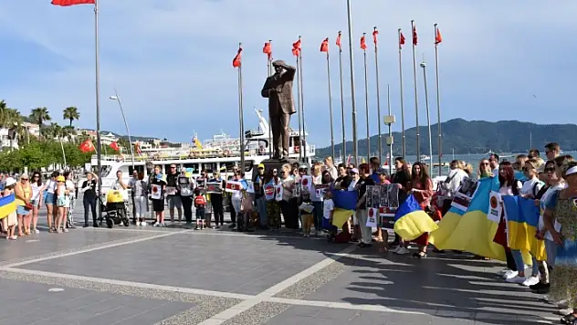 Marmaris'teki Ukraynalılar, Rusya'nın Saldırılarının Durdurulmasını İstedi