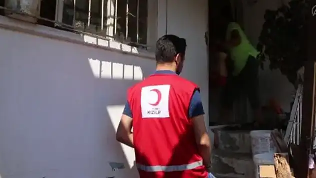Datça'daki 69 Yaşındaki Kadının 14 Yıldır İhtiyaçlarını Kızılay Karşılıyor