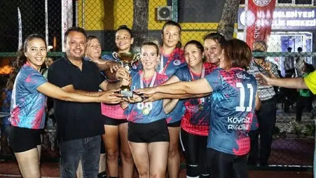 Köyceğiz'in Kadın Voleybol Takımı Katıldığı Şampiyonada Birinci Oldu