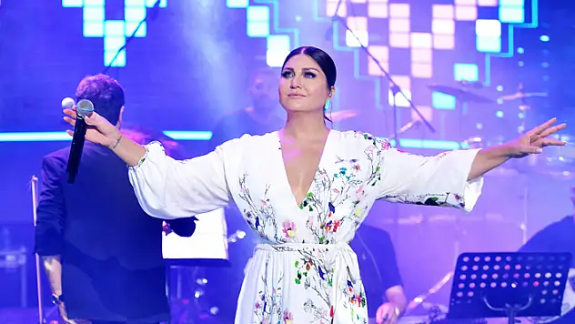 Sibel Can'dan Bodrum'da Unutulmaz Konser