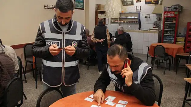 Türkiye Geneli Yasa Dışı Bahis ve Kumar Uygulamasında 30 Kişi Gözaltına Alındı