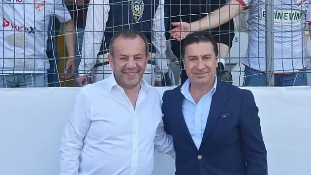 Ahmet Aras ve Tanju Özcan, Bodrumspor'un Maçını Beraber İzledi