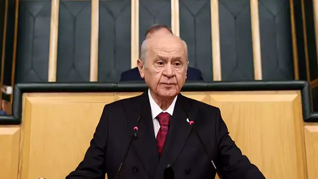 MHP LİDERİ BAHÇELİ'DEN AFAD'A 1 MİLYON LİRALIK YARDIM