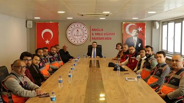 MUĞLA AKUB ve AFAD GÖNÜLLÜLERİNİN DEPREM BÖLGESİNDEKİ GÖREVİ TAMAMLANDI