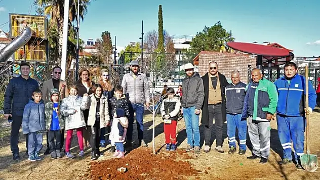 ORMAN YANGINLARI İÇİN FARKINDALIK OLUŞTURMAK İÇİN MANİSA'DAN FETHİYE'YE YÜRÜDÜ