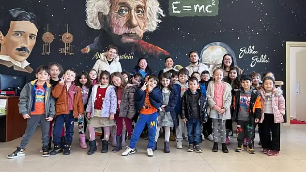 BİLİM HAFTASI'NDA MENTEŞE'DEKİ BİLİM PARKINA ZİYARETÇİ AKINI