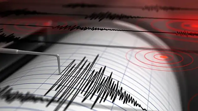 EGE DENİZİ'NDE DEPREM: 4,7