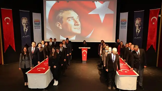 28 SÖZLEŞMELİ PERSONEL MARMARİS BELEDİYESİ'NDE MEMURİYETE GEÇTİ