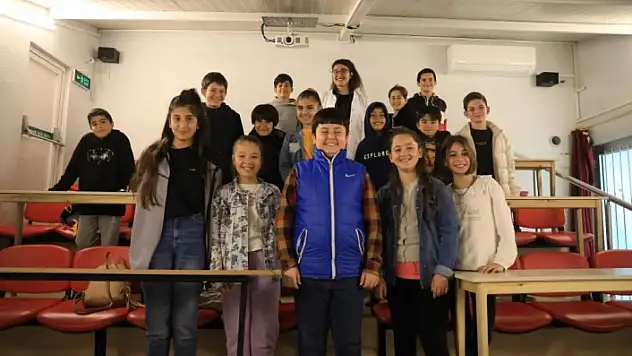 MARMARİS'TE KODLAMA, SANAT VE BİLİM EĞİTİMLERİ PROGRAMI BAŞLADI