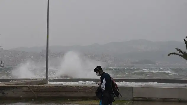 METEOROLOJİ'DEN EGE DENİZİ İÇİN FIRTINA UYARISI