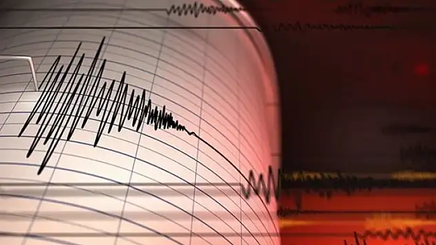 EGE DENİZİ'NDE 4.5 BÜYÜKLÜĞÜNDE DEPREM