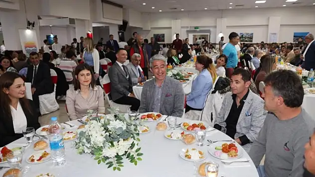 MARMARİS BELEDİYESİ PERSONELİ YEMEKTE BİR ARAYA GELDİ