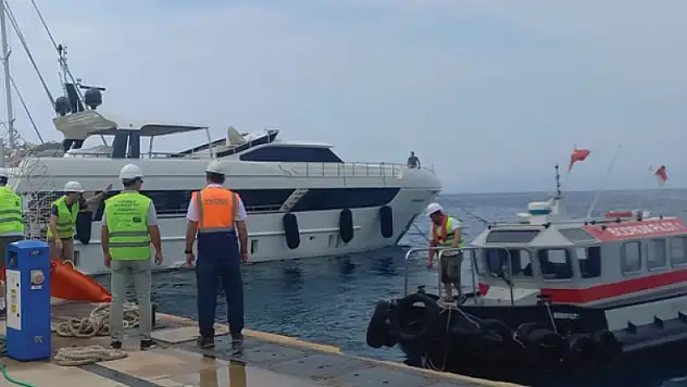 BODRUM'DA DENİZ KİRLİLİĞİNE ACİL MÜDAHALE TATBİKATI YAPILDI
