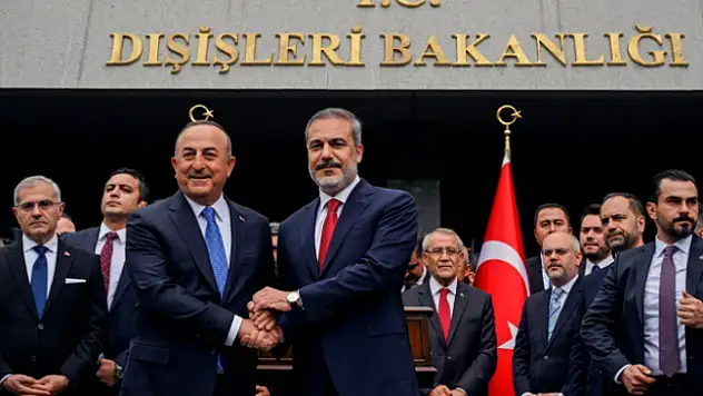 HAKAN FİDAN DIŞİŞLERİ BAKANLIĞI GÖREVİNİ DEVRALDI