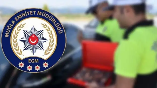MUĞLA'DA TRAFİK DENETİMLERİ YAPILDI: 561 ARAÇ VE SÜRÜCÜYE CEZAİ İŞLEM UYGULANDI!