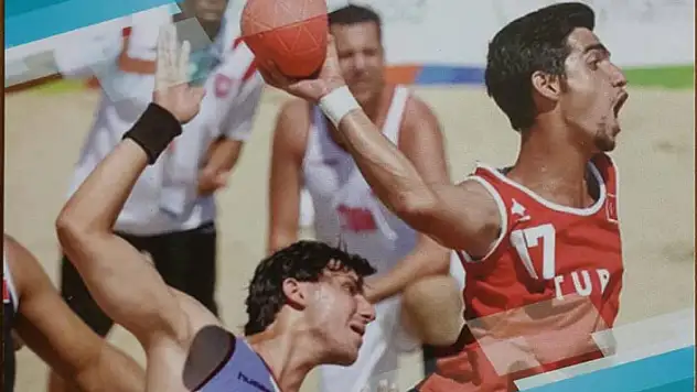 KÖYCEĞİZ'DE ÜNİVERSİTELER ARASI PLAJ HENTBOLU ŞAMPİYONASI