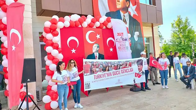 Köyceğiz'de 19 Mayıs coşkuyla kutlandı