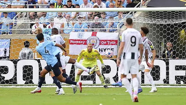 Manchester City Juventus'u 5-2 yendi
