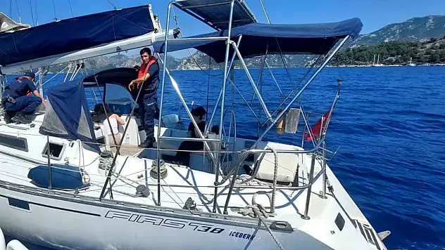 Marmaris'te 38 düzensiz göçmen ve 2 göçmen kaçakçısı yakalandı