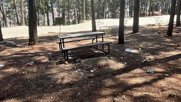Menteşe Kızıldağ Mesire Alan'ı çöplüğe döndü