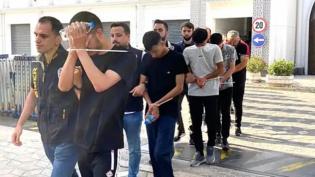 Muğla'da araç kiralama dolandırıcılarına operasyon: 38 kişi gözaltına alındı