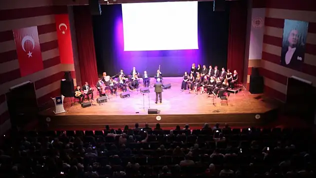 Muğla'da konservatuvar öğrencileri yıl sonu konseri düzenledi