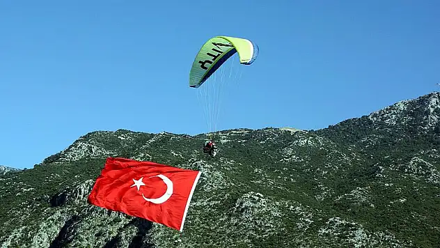 Muğlalılara önemli çağrı! 'Şehri şanlı Türk Bayrağımızla donatalım'