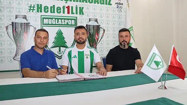 Muğlaspor defans hattını güçlendirdi! Mehmet Yiğit resmi olarak yeşil-beyazlılarda