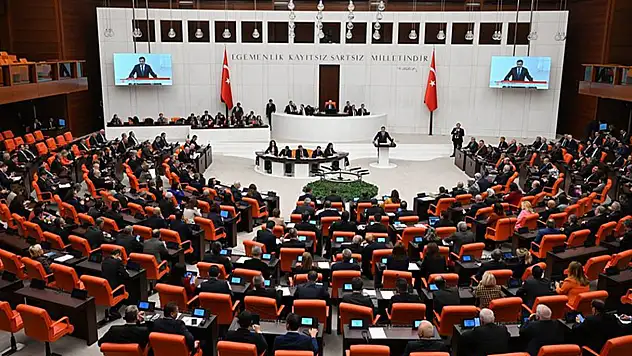Siyasiler, şehit askerler için taziye mesajları yayımladı