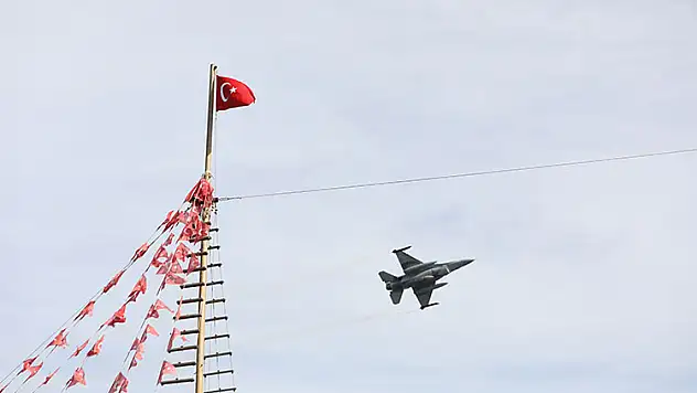 SOLOTÜRK 100. YIL GÖSTERİSİ İÇİN SAMSUN SEMALARIN'DA