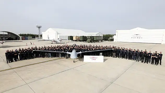 BAYRAKTAR TB-3 GÖKYÜZÜ İLE BULUŞTU