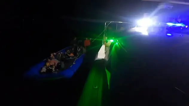 BODRUM'DA DÜZENSİZ GÖÇMEN OPERASYONU : 81 GÖÇMEN YAKALANDI