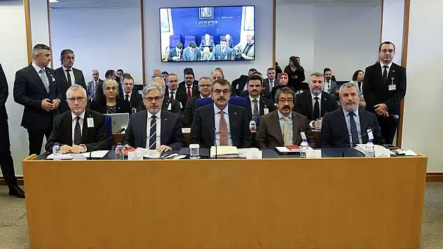 MİLLİ EĞİTİM BAKANI TEKİN ''EĞİTİM SİSTEMİNİ YAPILANDIRIYORUZ''