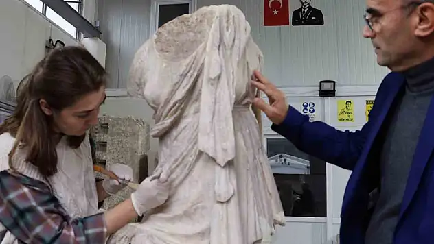 İLHAM PERİSİ HEYKELİ, MUĞLA YATAĞAN'DA SERGİLENMEYE HAZIR