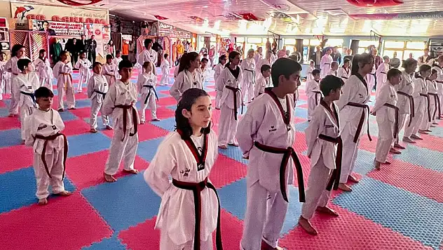 TAEKWONDO KUŞAK TERFİ SINAVI DALAMAN'DA YAPILDI