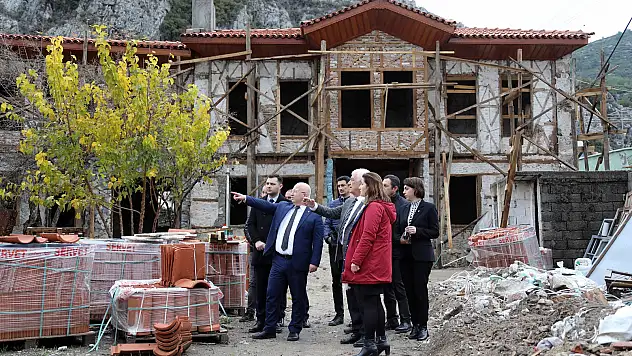 BAŞKAN GÜMÜŞ: KÜLTÜREL MİRASIMIZA SAHİP ÇIKIYORUZ