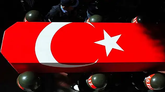 PENÇE KİLİT'TE HAİN SALDIRI: 9 ASKERİMİZ ŞEHİT OLDU