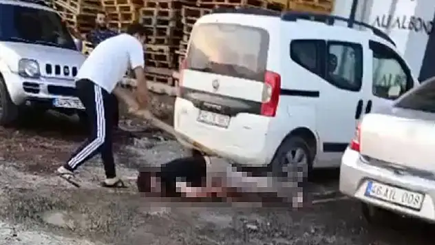 BİR BARDAK SU SONU OLDU: DÖVÜLEREK ÖLDÜRÜLDÜ!