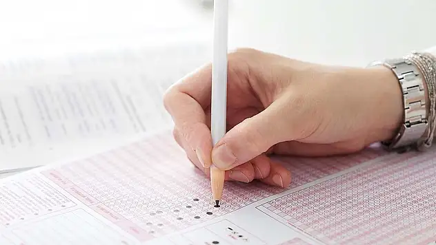 KPSS Ortaöğretim 2024 taban puanları! 55, 60, 65, 70, 75, 80 puanla nereye atanırım?