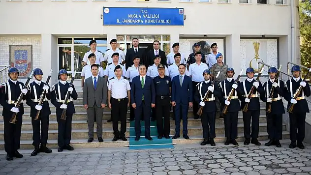 Vali İdris Akbıyık, Muğla İl Jandarma Komutanlığını ziyaret etti