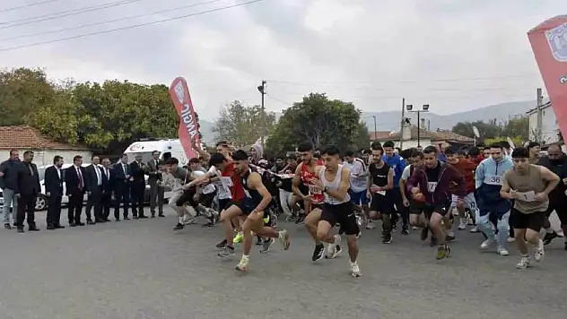 MSKÜ'den Atatürk'e saygı koşusu