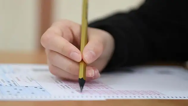 AÖF (AUGİS) 2025 sınav görevli ücretleri ne kadar? MEB Gözetmen, yedek gözetmen, salon başkanı ücreti kaç TL?