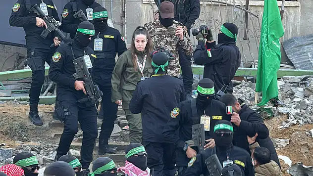 Hamas ile İsrail arasındaki esir takası bugün de devam etti